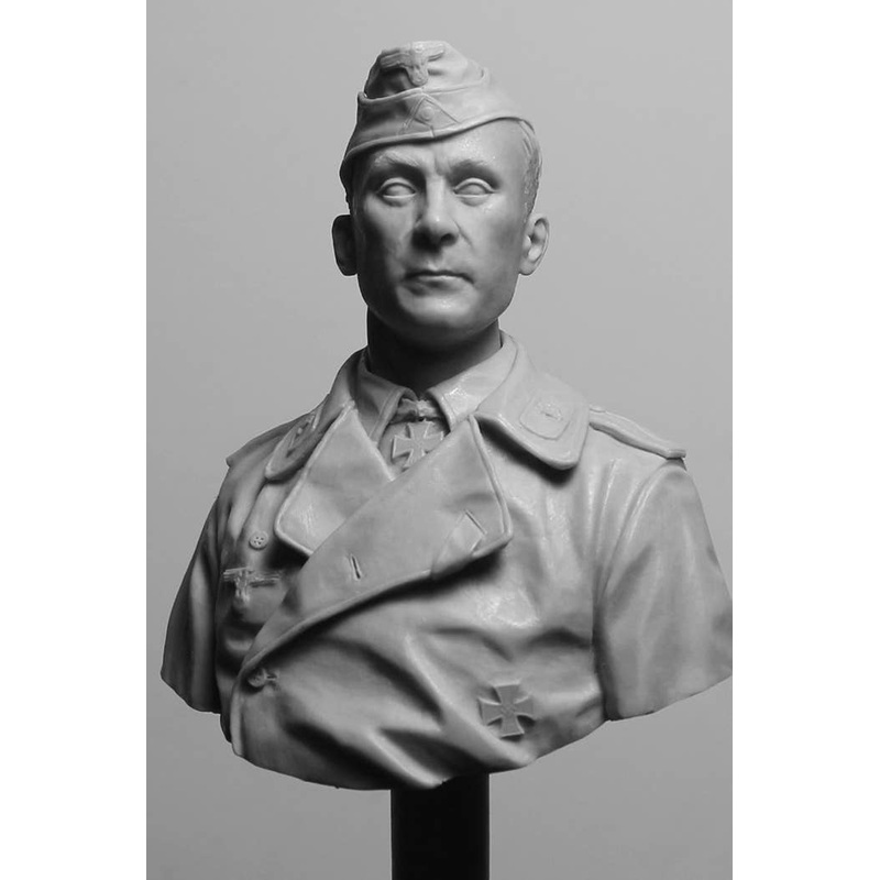 1/10 Otto Carius Bust Model (Resin)