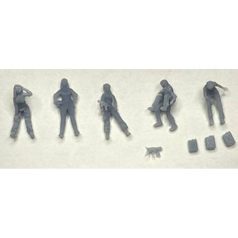 Set of 5 Female Soldiers