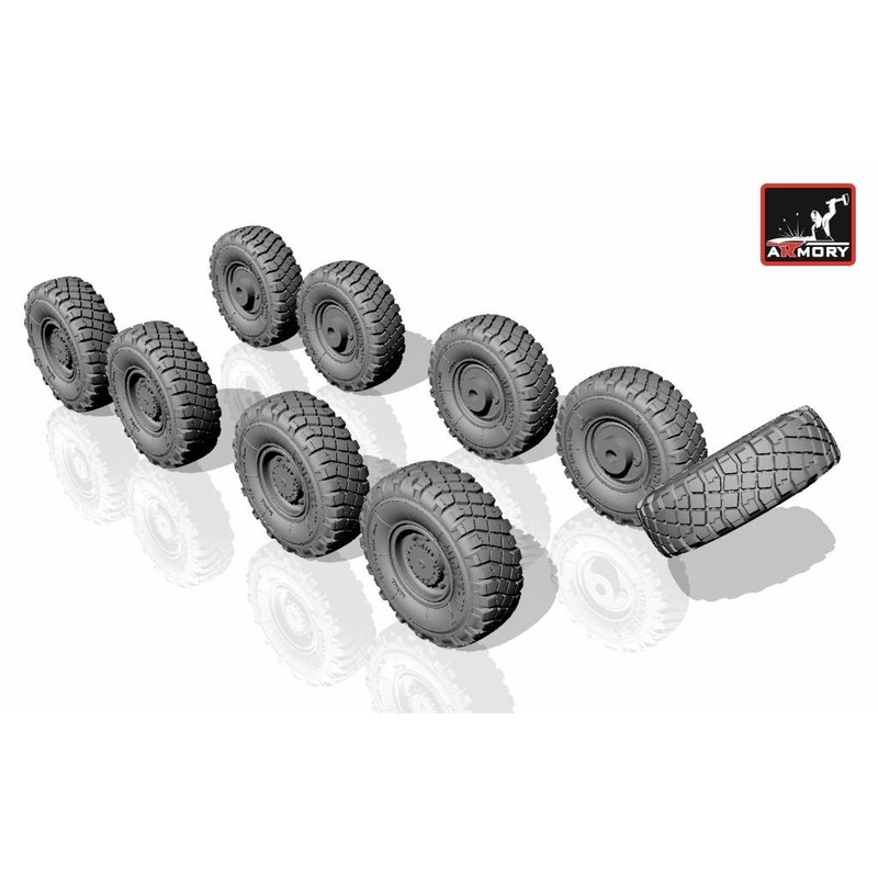 1/72 ASLAV-25 series wheels w/ 325/85 R16 XML tires (for universal)