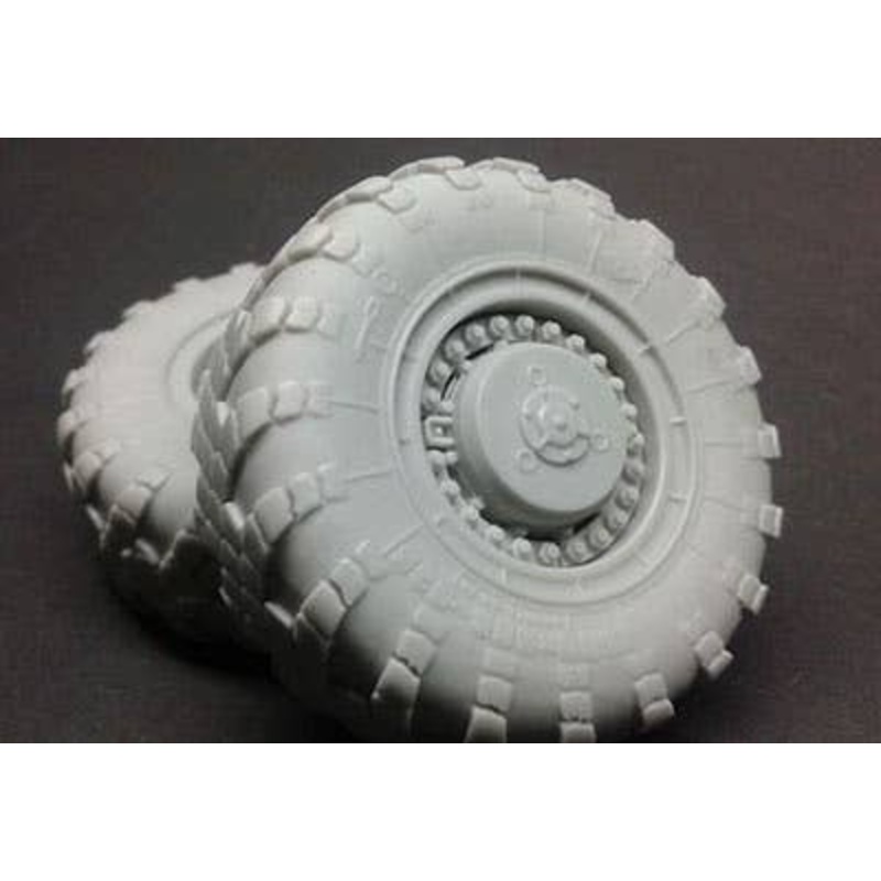 1/35 MAZ-543 Road Wheels