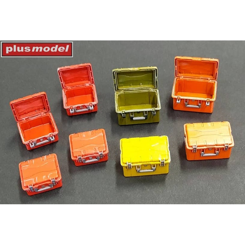 1/35 Tool Boxes (deep) 8pcs