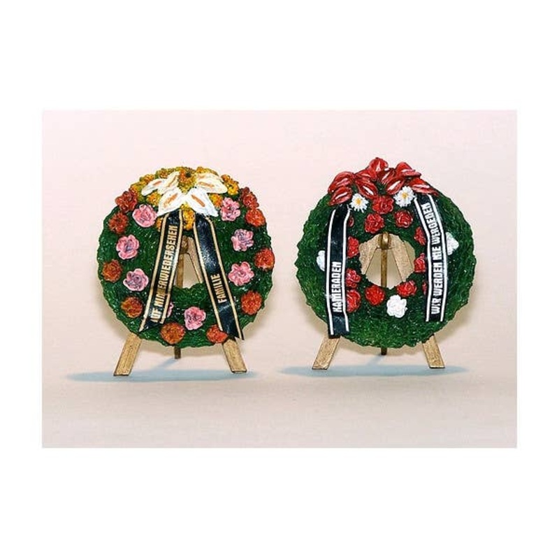 1/35 Funeral Wreaths with Easels