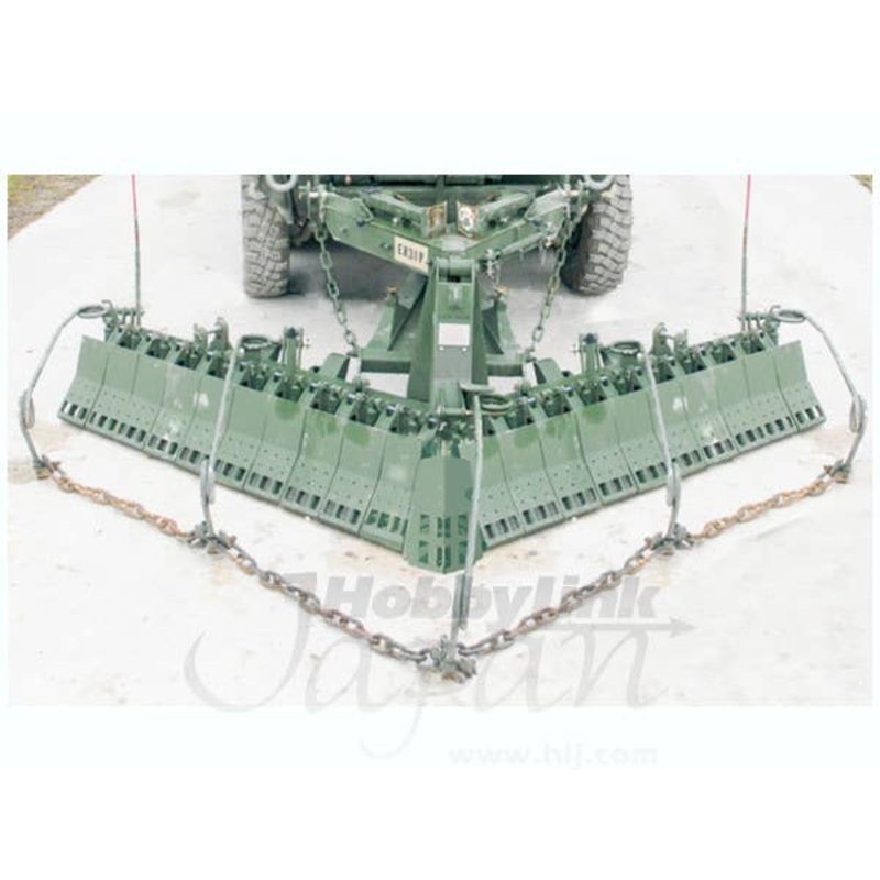 1/35 M1132ESV Stryker Mine Plow & Chain Hanger