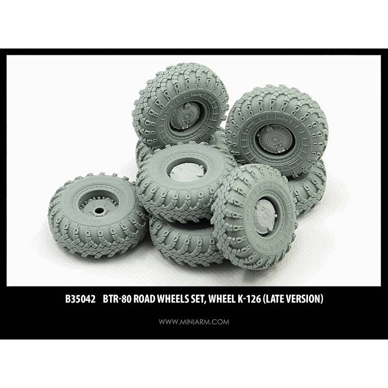 1/35 BTR-80 Late Road Wheels (Late) Set