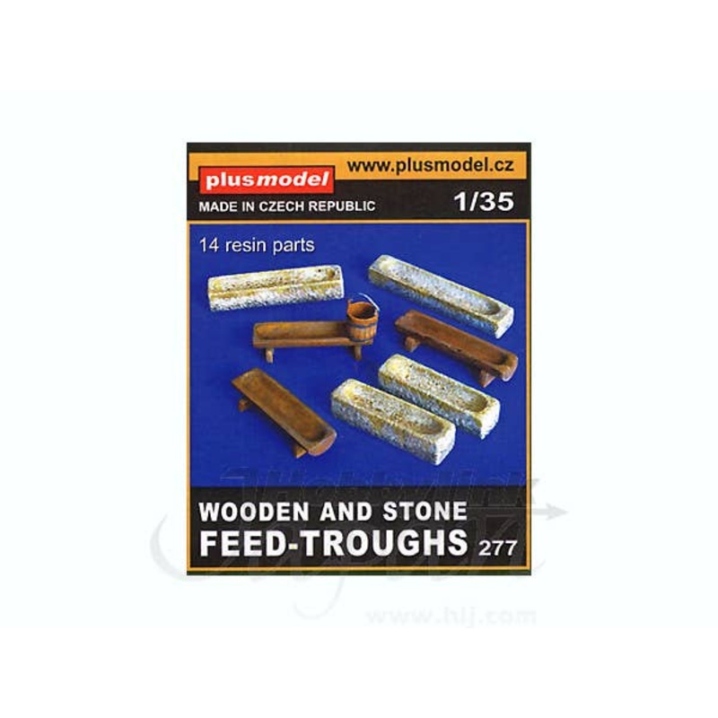 1/35 Wooden and Stone Feed Troughs