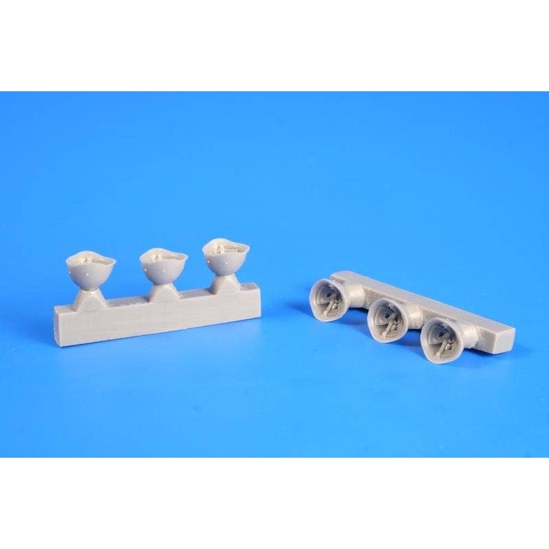 1/35 WWII Soviet Helmets (6pcs)