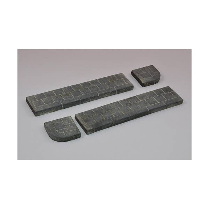 1/35 Italian sidewalk