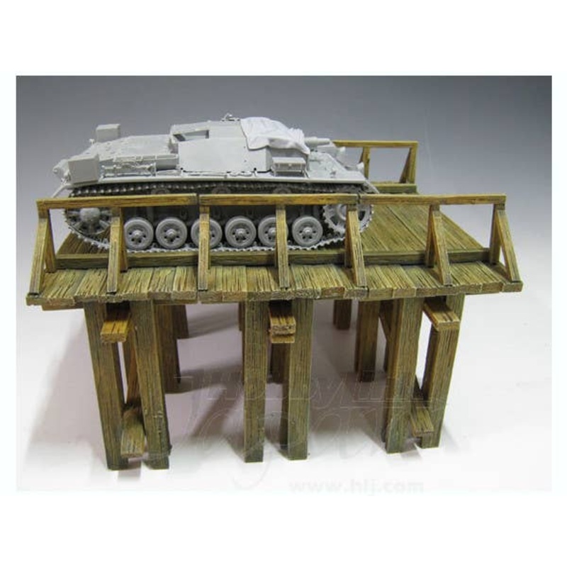 1/35 Wooden Bridge