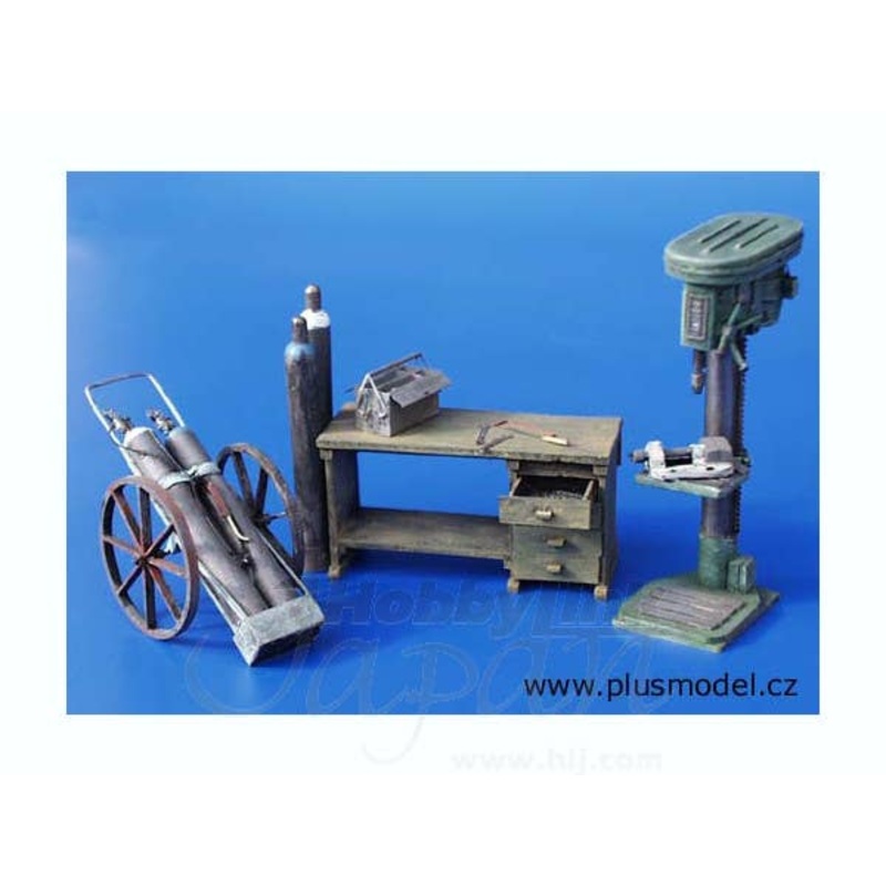 1/35 Workshop Equipment