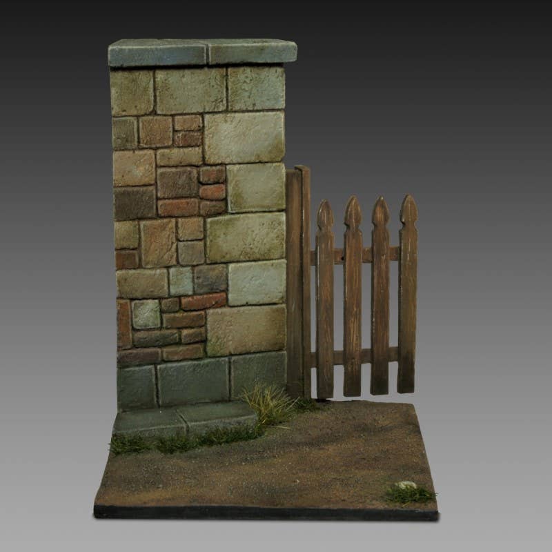 Base with wall and gate (cm 5x5) (1/35-1/32 scale)