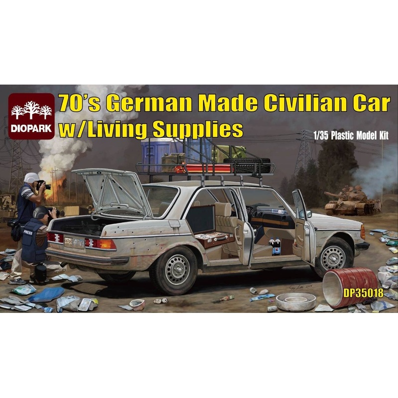 1/35 70's German Made Civilian Car w/Living Supplies