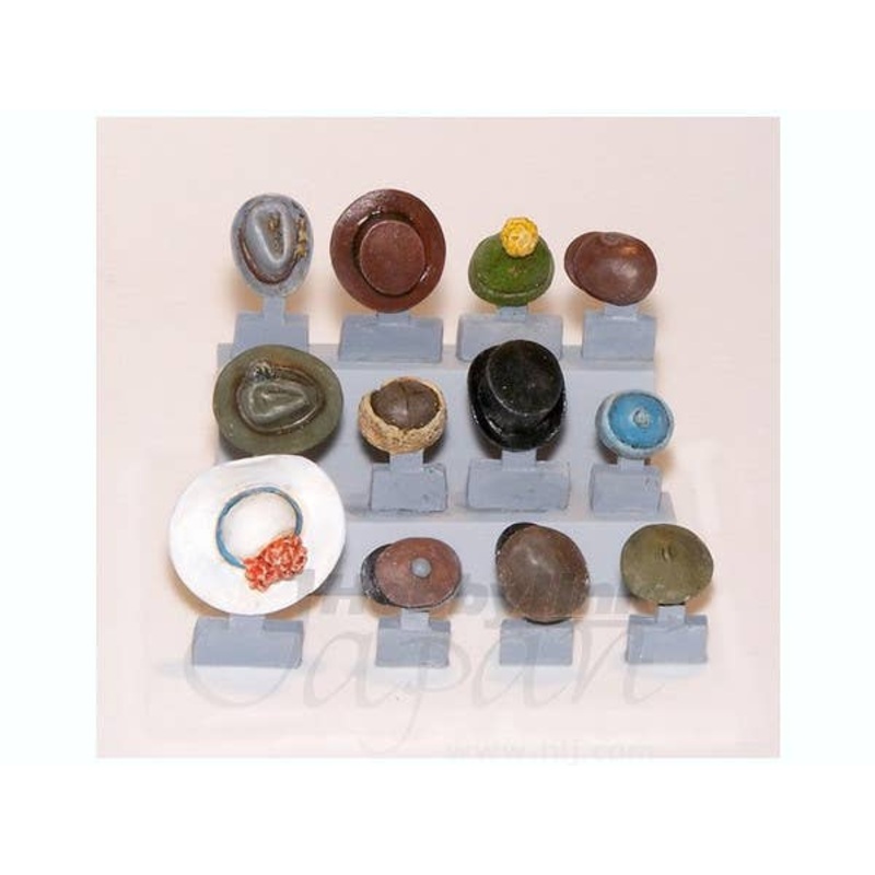 1/35 Hats