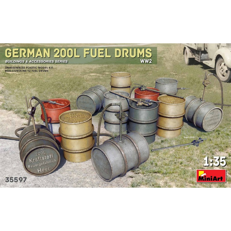 1/35 German 200l Fuel Drums WW2