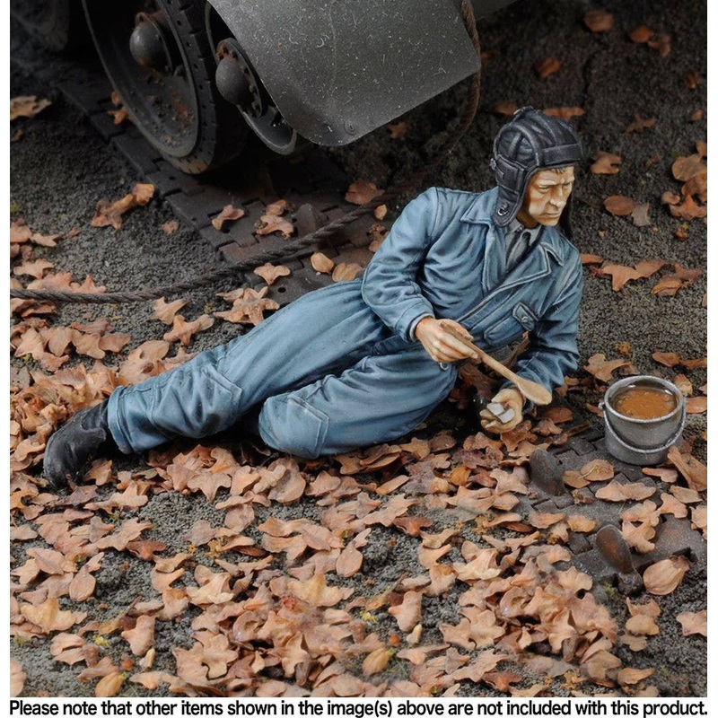 1/35 The Russian Soldier's Lunch