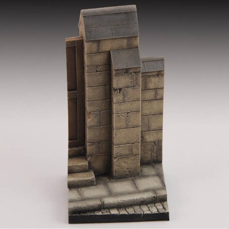 1/35 Base with Wall and Road