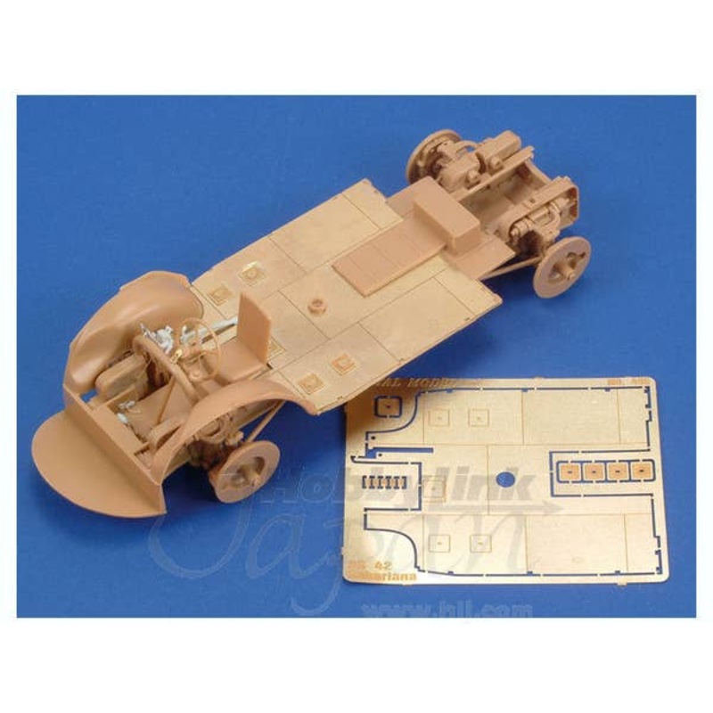 1/35 Deck AS 42 Sahariana (Italeri)