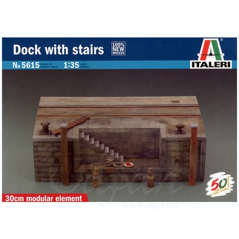 1/35 Dock With Stairs