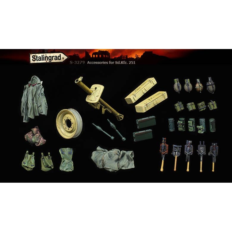 1/35 WWII German Sd.Kfz.251 Armored Personnel Carrier Accessory Set