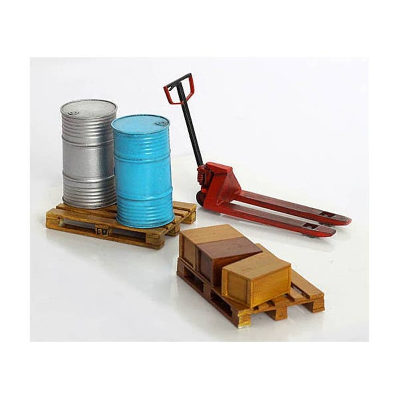 1/35 Pallet Track and Pallets