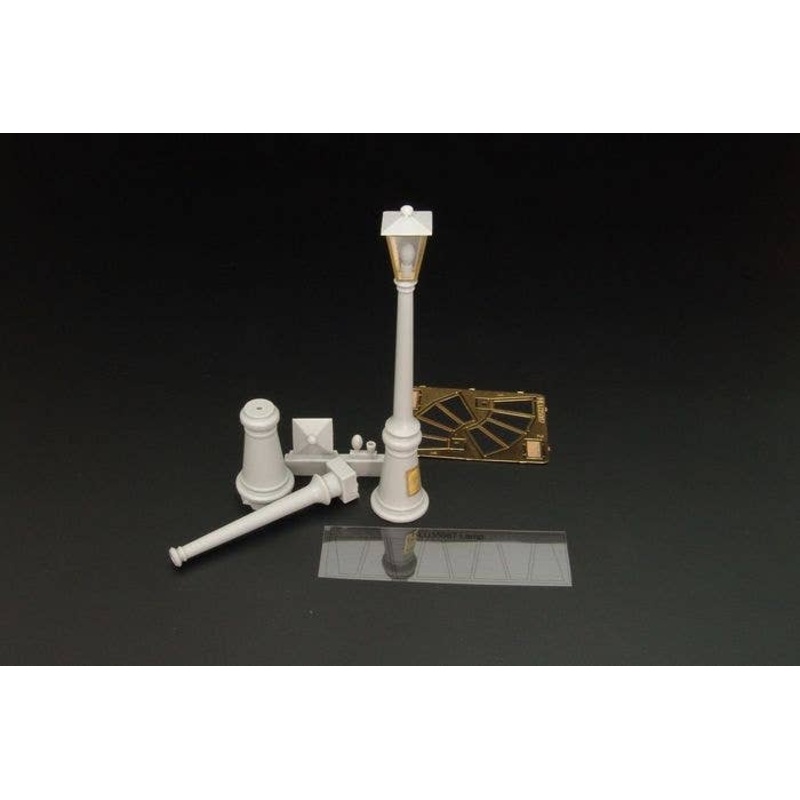 1/35 Street Lamps 2pcs