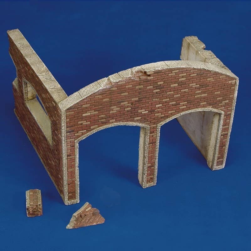 1/35 Destroyed Factory