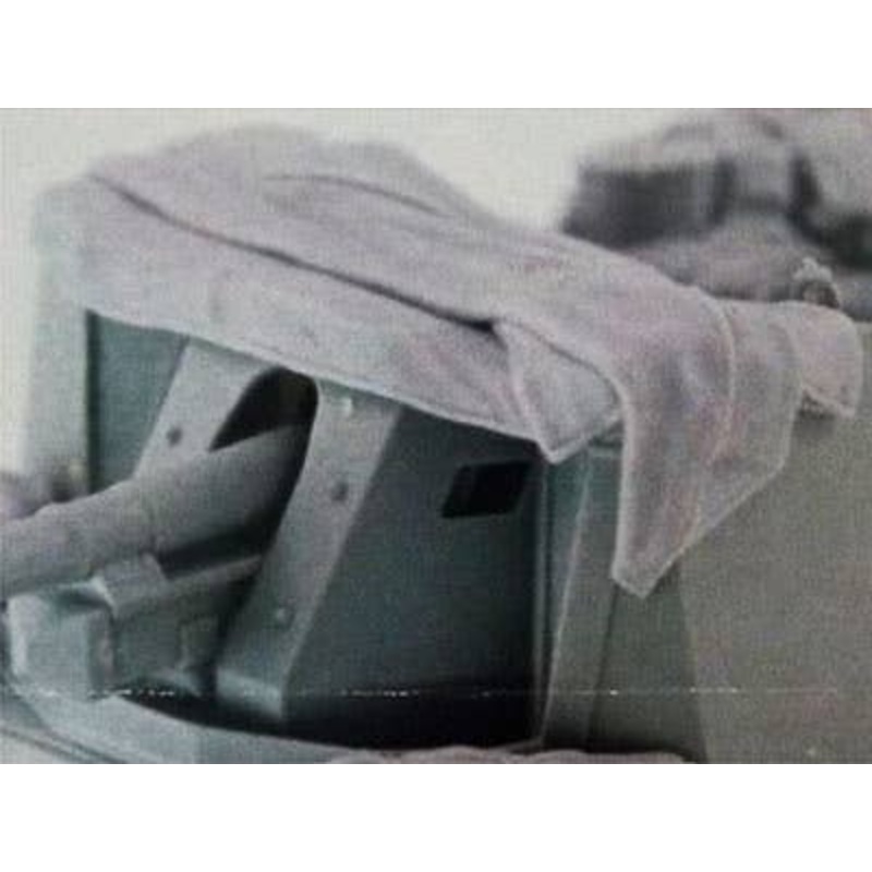1/35 German Sd.kfz.131 Marder II self-propelled gun canvas cover A