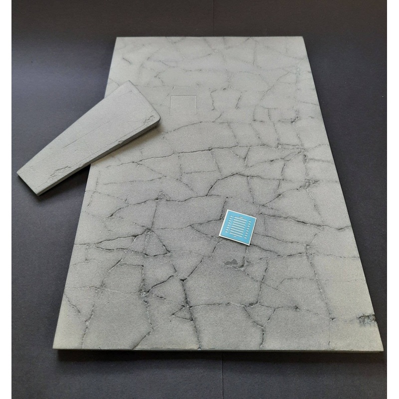 1/35 Polyurethane Sheet with Cracked Sidewalk and Asphalt Road Manhole