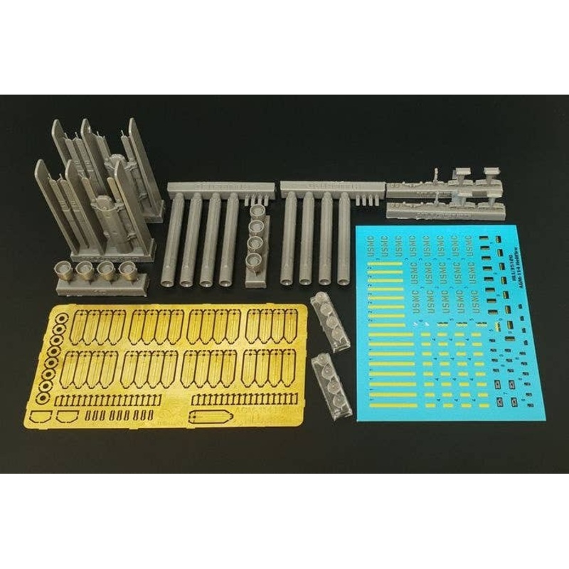 1/35 AGM-114 Hellfire Missile (Missile x 8 & Rack x 2) (Resin + Etching)