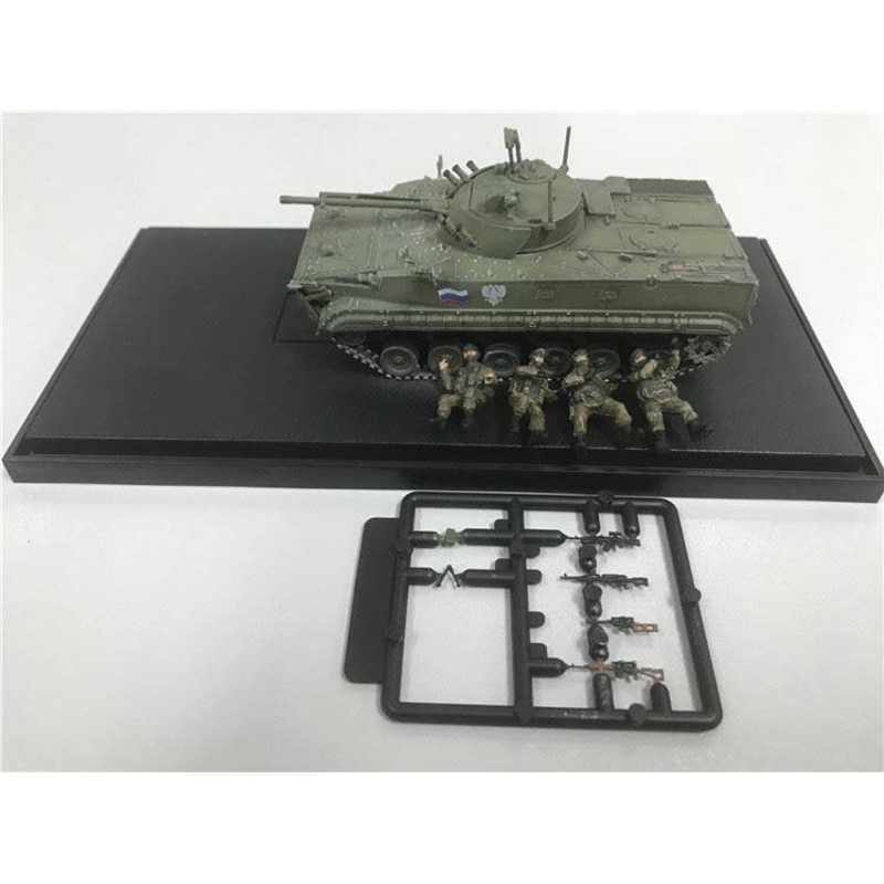 1/72 Russian Army BMP3M IFV with 4 Soldiers 2010s