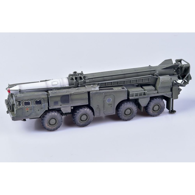 1/72 Soviet Army 9P117 Strategic Missile Launcher SCUD D