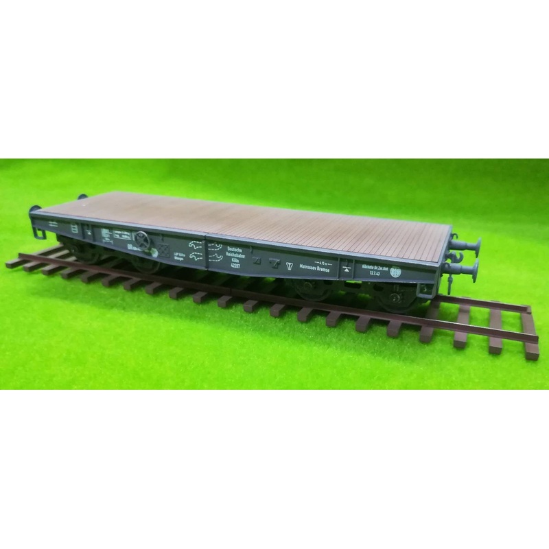 1/72 WWII German Railway Schwerer Plattformwagen Type SSys, 1943