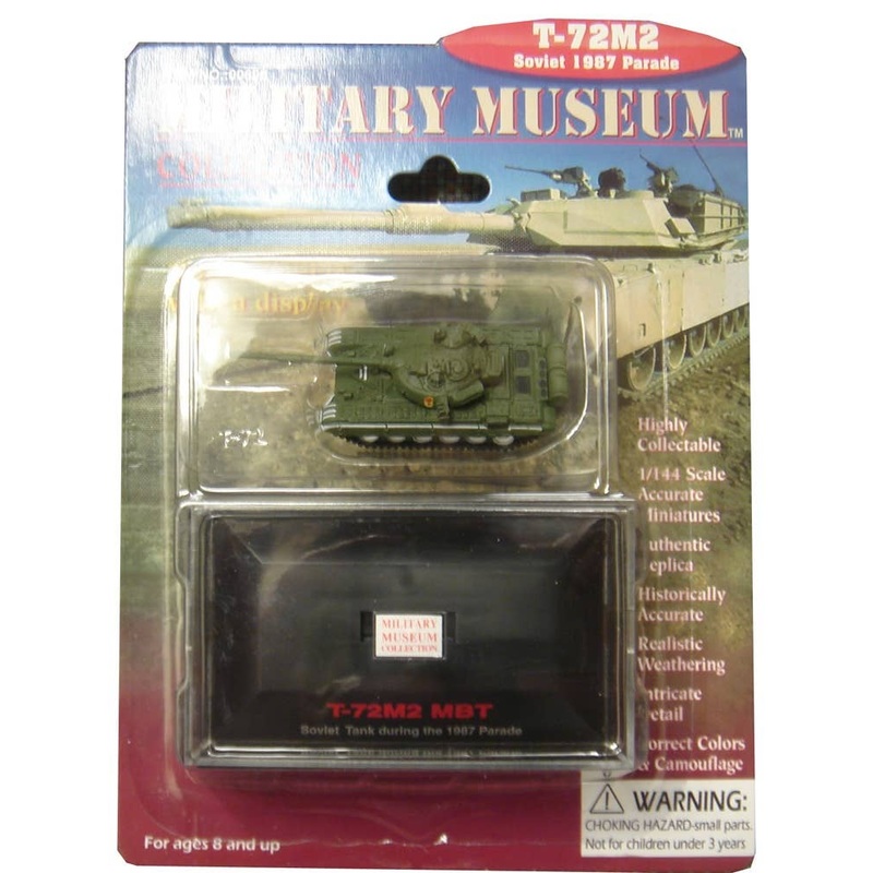 1/144 T-72M2 Soviet 1987 Parade