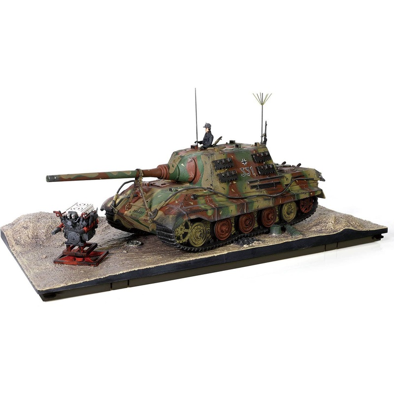 1/32 WW.II German Tank Destroyer Jagdtiger Henschel Type Finished Product