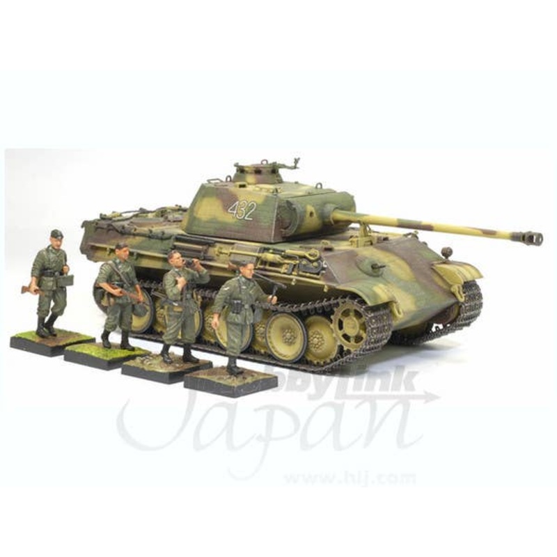1/35 Panther G w/Zimmerit + Wehrmacht Infantryman Figure