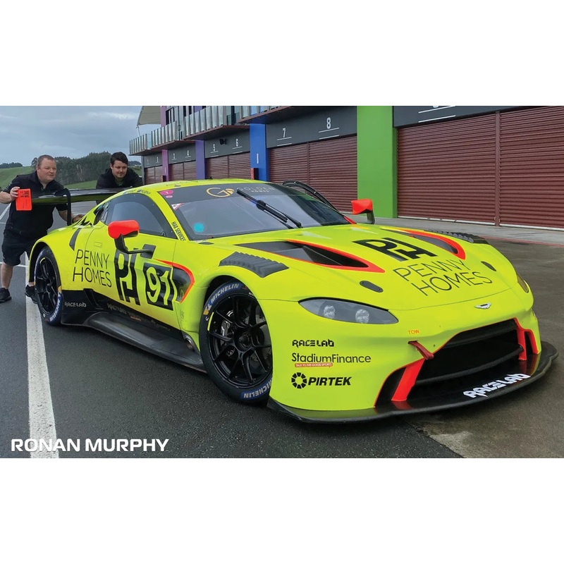 Aston Martin GT3 Vantage  Penny Homes Racing  Ronan Murphy | C4446 | Scalextric
