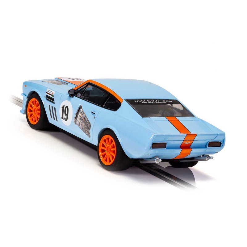 Aston Martin V8 - Gulf Edition - Rikki Cann Racing | C4209 | Scalextric