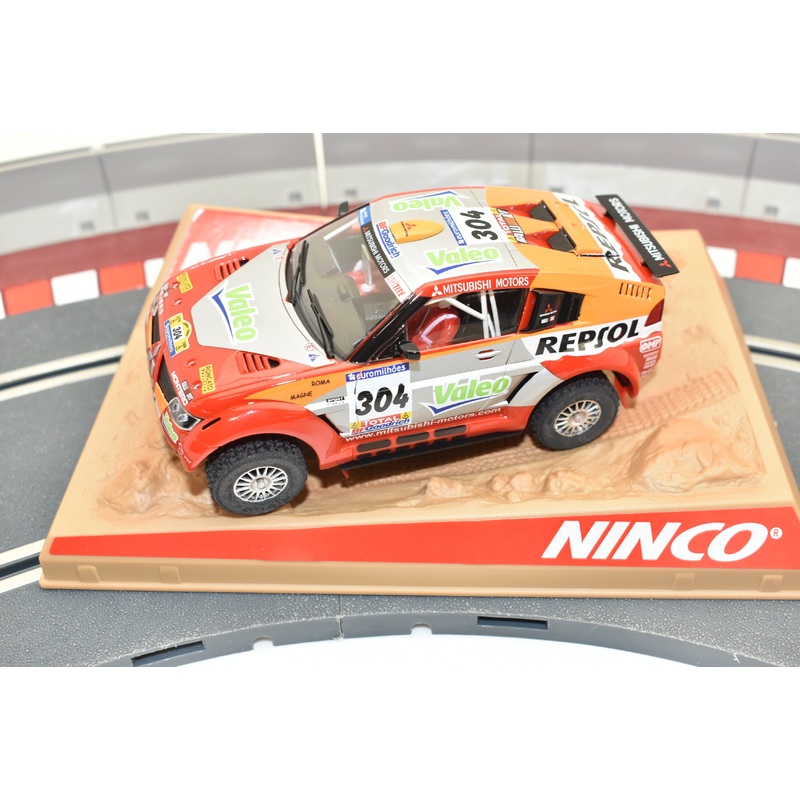 50390 NINCO 1/32 SLOT CARS MITSUBISHI PAJERO EVO "DAKAR 2006"