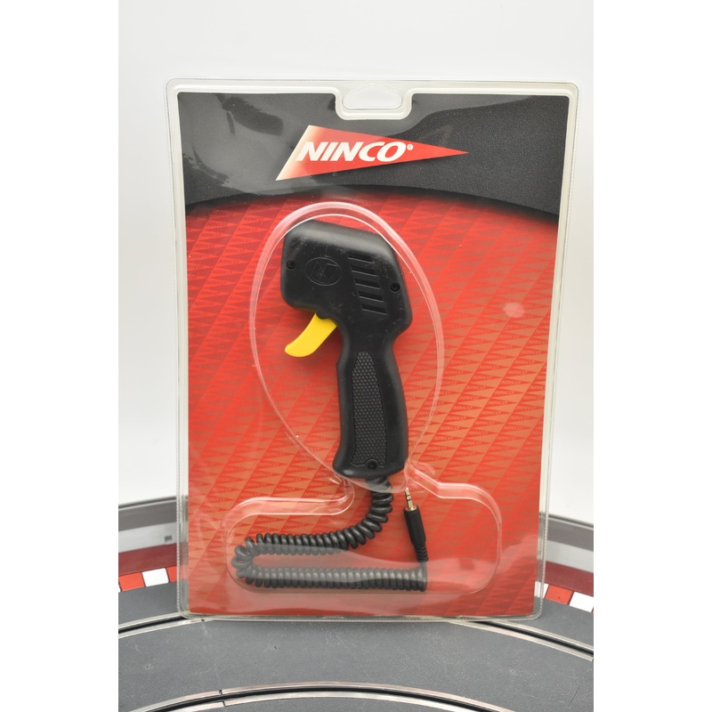 70 Ohm Hand Throttle 1/32nd | 10302 | Ninco