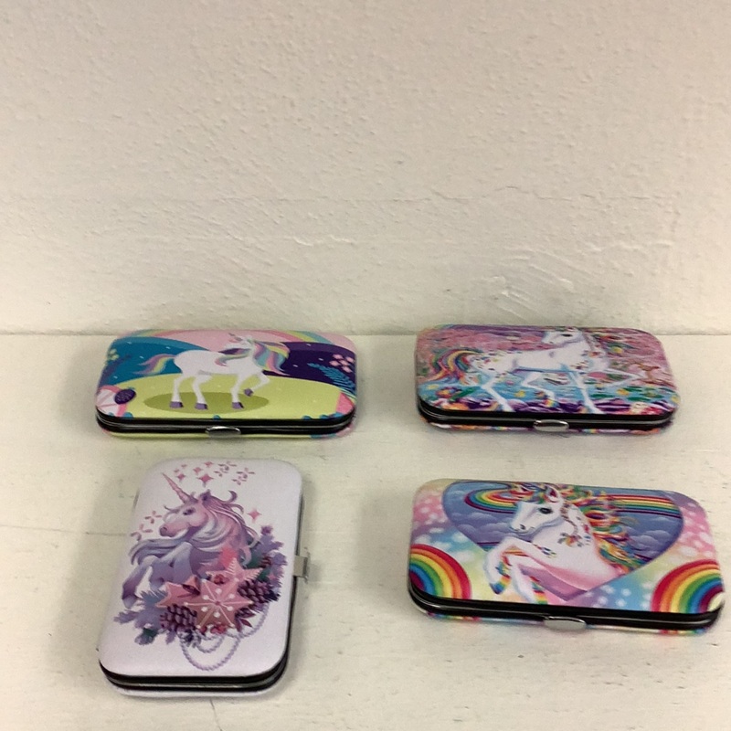 7PCS manicure in unicorn print case