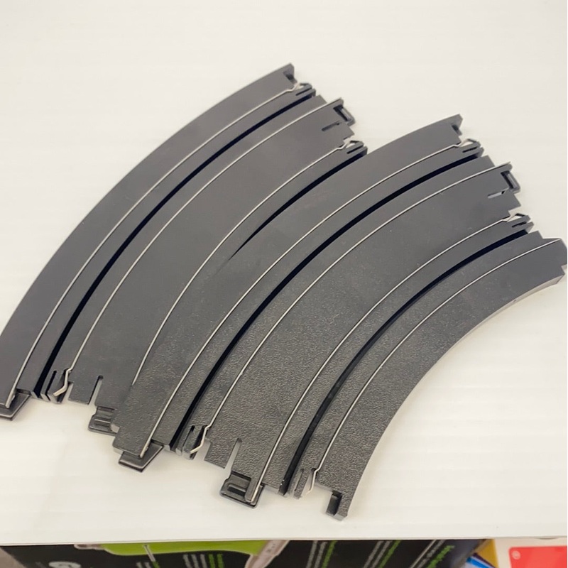 9" Radius 1/8 Curve Track 2 Pk Black | H0004 | Auto World