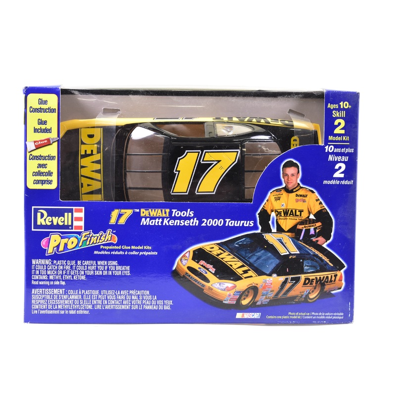 Vintage | 17 DeWalt Tools Matt Kenseth 2000 Taurus  1:24 Scale | 85-1657 | Revell
