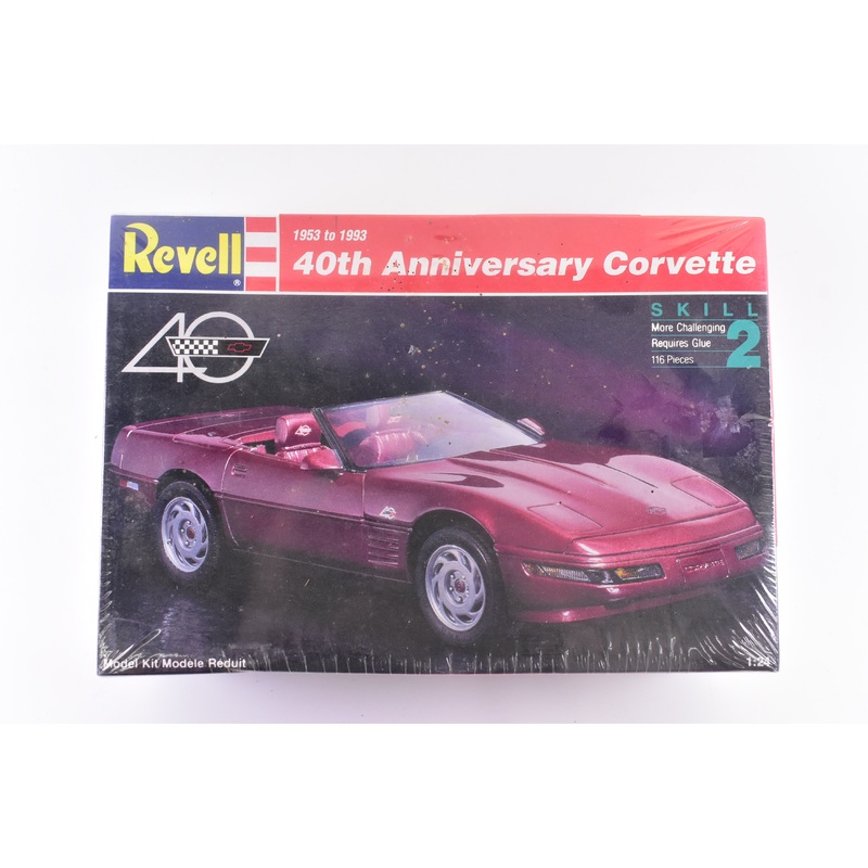 Vintage| 1993 40th Annicersary  Corvette  1:25 Scale | 7347 |  Revell