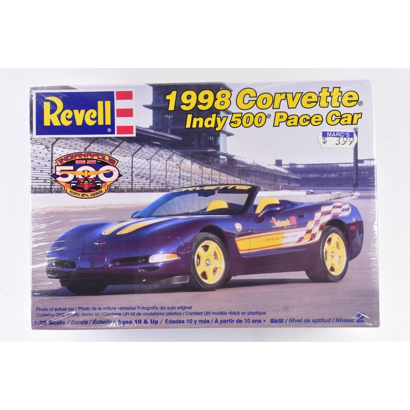 Vintage | 1998 Corvette Indy 500 Pace Car  1:25 Scale | 85-2857 |  Revell