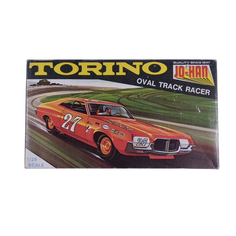 Torino Oval Track Racer  1:25 Scale | C-3372 | Jo-Han