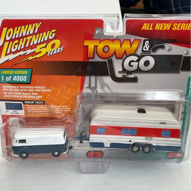 Tow & Go1965 VW Type 2 Transporter l Van w/ Vintage House Trailer | JLTG001 | Johnny Lightning