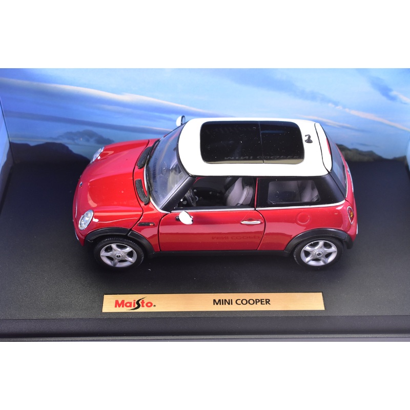 Second Chance Mini Cooper (Sun Roof) Special Eition 1:18 Scale | 46629 | Maisto