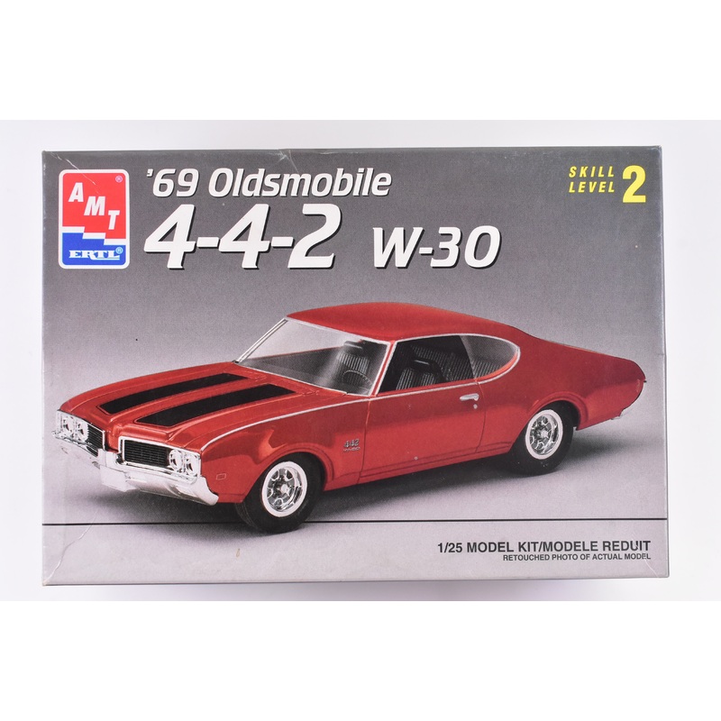 Second Chance 1969 Oldsmobile 4-4-2 w-30 1:25 Scale | 8232 |  AMT/ERTL