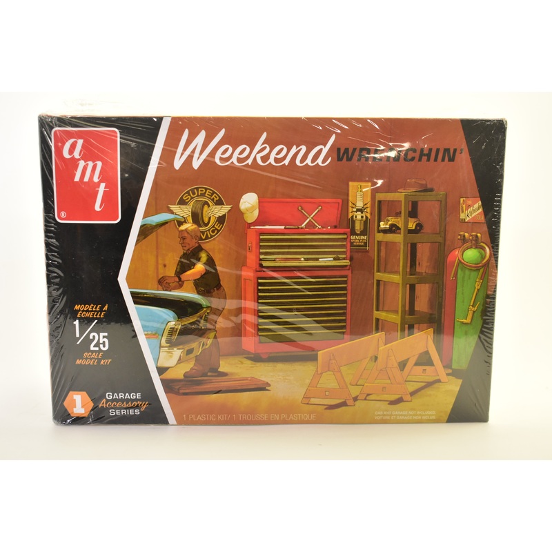 Second  Chance Weekend Wrenchin' 1 1:25 Scale | AMTPP015 |  AMT Model Kits