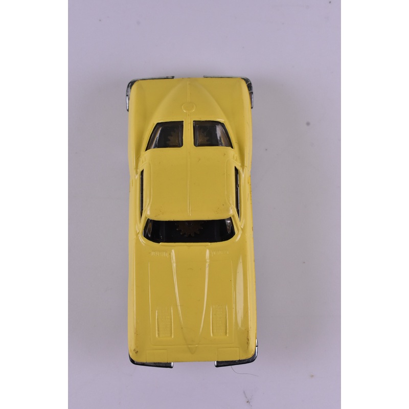 1964 Corvette "Sting Ray"  ThunderJet Yellow | 1356-Y-1,2,3,4 | Aurora Model Motoring