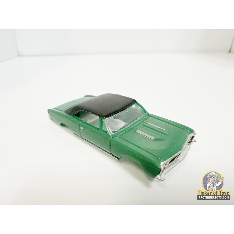 1967 Chevelle SS Vinyl Top Dark Green Black | MM04030 | Model Motoring